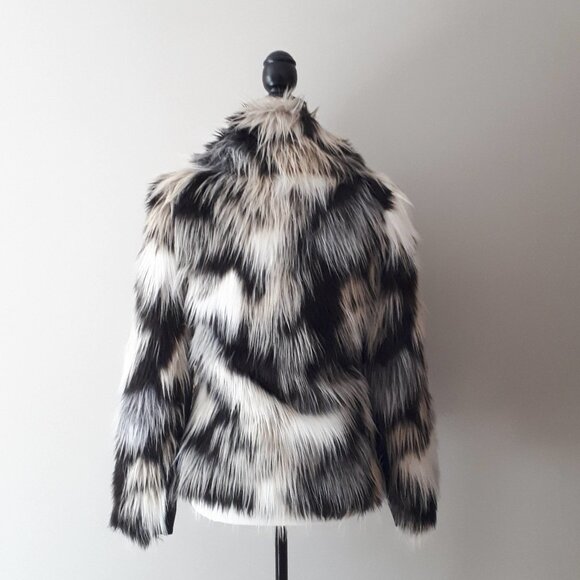 NWOT H&M black and white faux fur jacket w/ faux leather accents and pockets, 2 - Picture 4 of 7